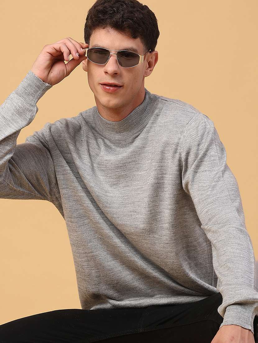 men solid long sleeve regualr fit pullover