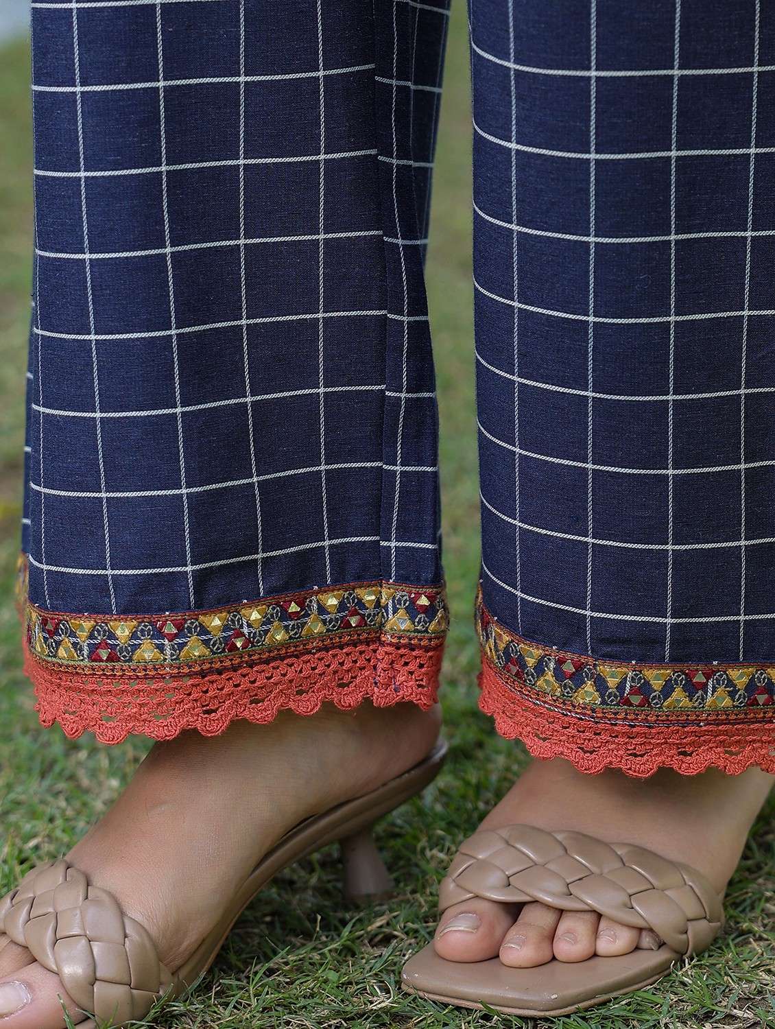 women embroidered long sleeve kurta pant with dupatta set - 22093229 -  Standard Image - 3