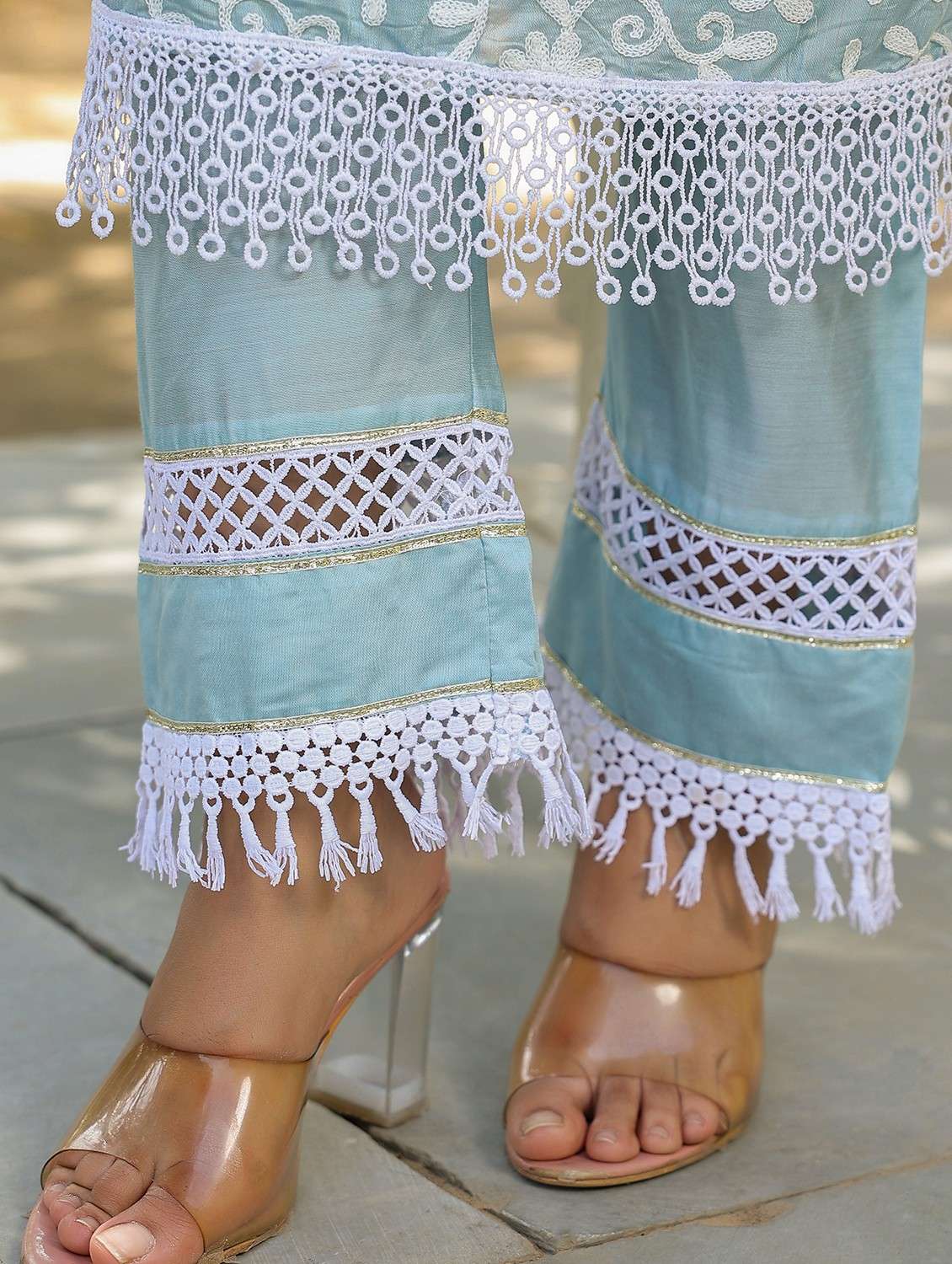 women embroidered three quarter sleeve kurta pant with dupatta set - 22093235 - Standard Image - 3