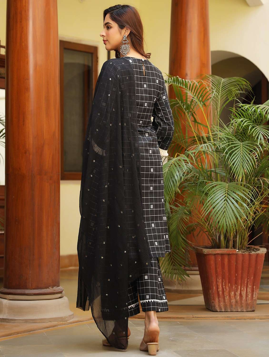 women embroidered three quarter sleeve kurta pant with dupatta set - 22093243 - Standard Image - 3