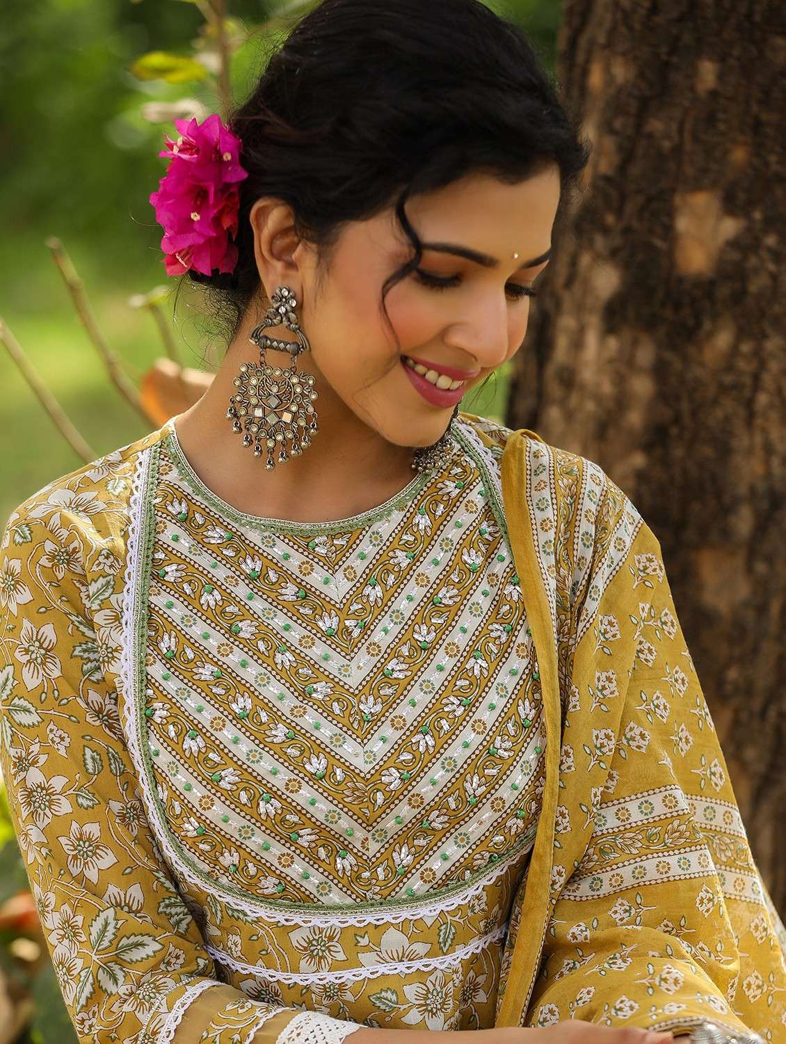 women embroidered three quarter sleeve kurta pant with dupatta set - 22093247 - Standard Image - 5