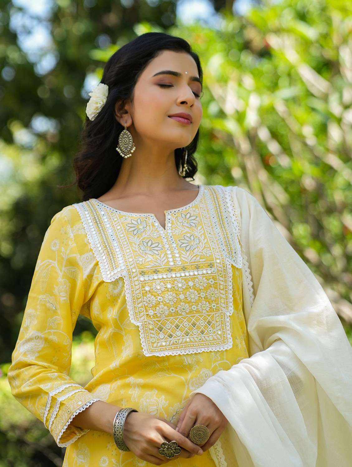 women embroidered three quarter sleeve kurta pant with dupatta set - 22093249 - Standard Image - 5