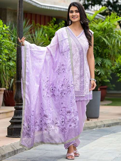 women embroidered sleeveless kurta salwar with dupatta set - 22093255 - Standard Image - 0