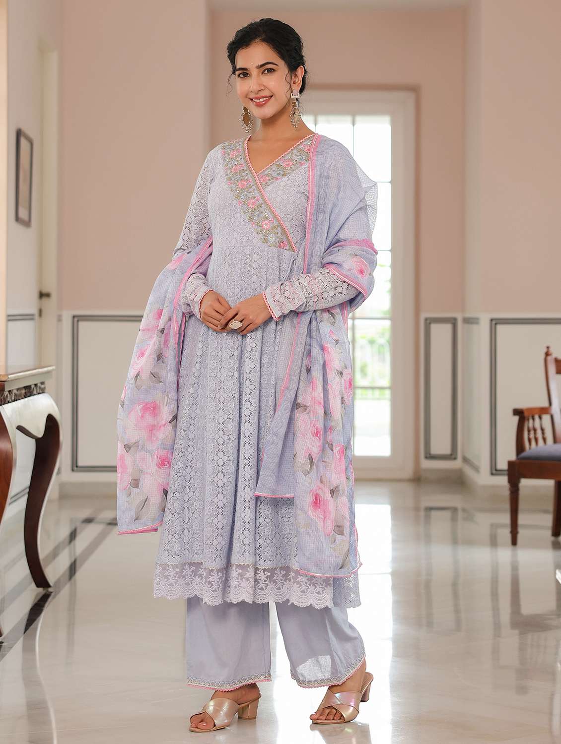 women embroidered long sleeve kurta pant with dupatta set - 22093256 - Zoom Image - 0