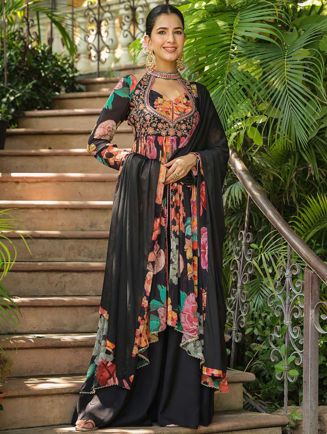 women embroidered long sleeve kurta palazzo with dupatta set - 22093260 -  Zoom Image - 0