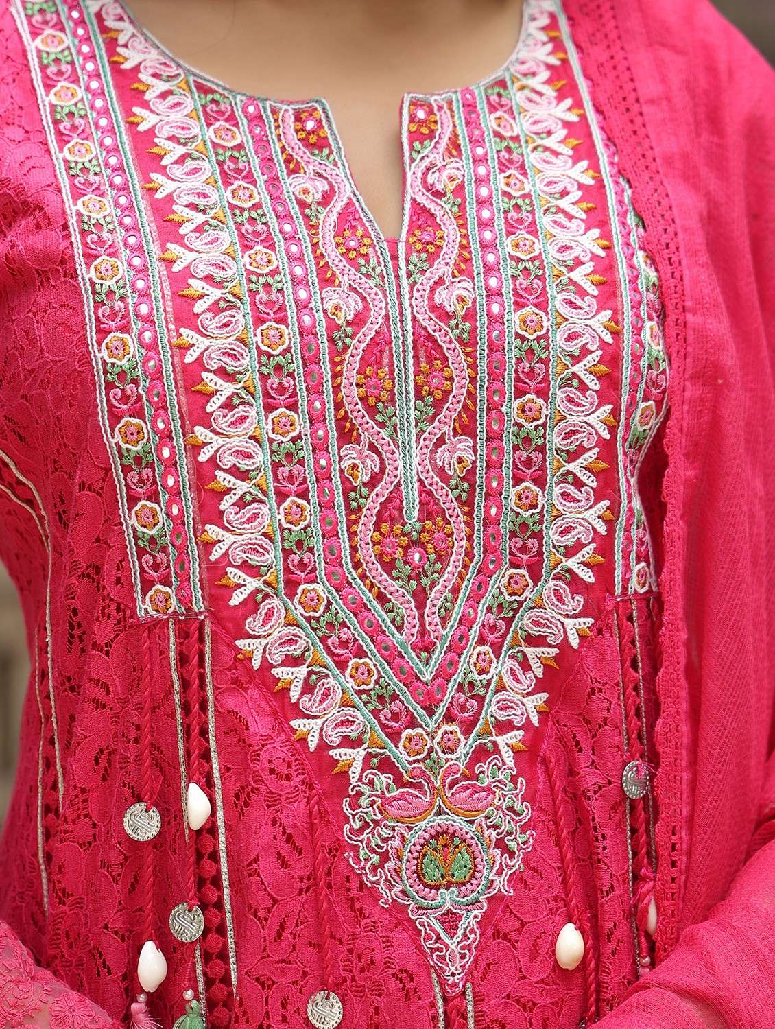 women embroidered long sleeve kurta pant with dupatta set - 22093263 - Standard Image - 5