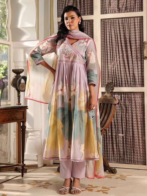 women embroidered three quarter sleeve kurta pant with dupatta set - 22093267 -  Standard Image - 0