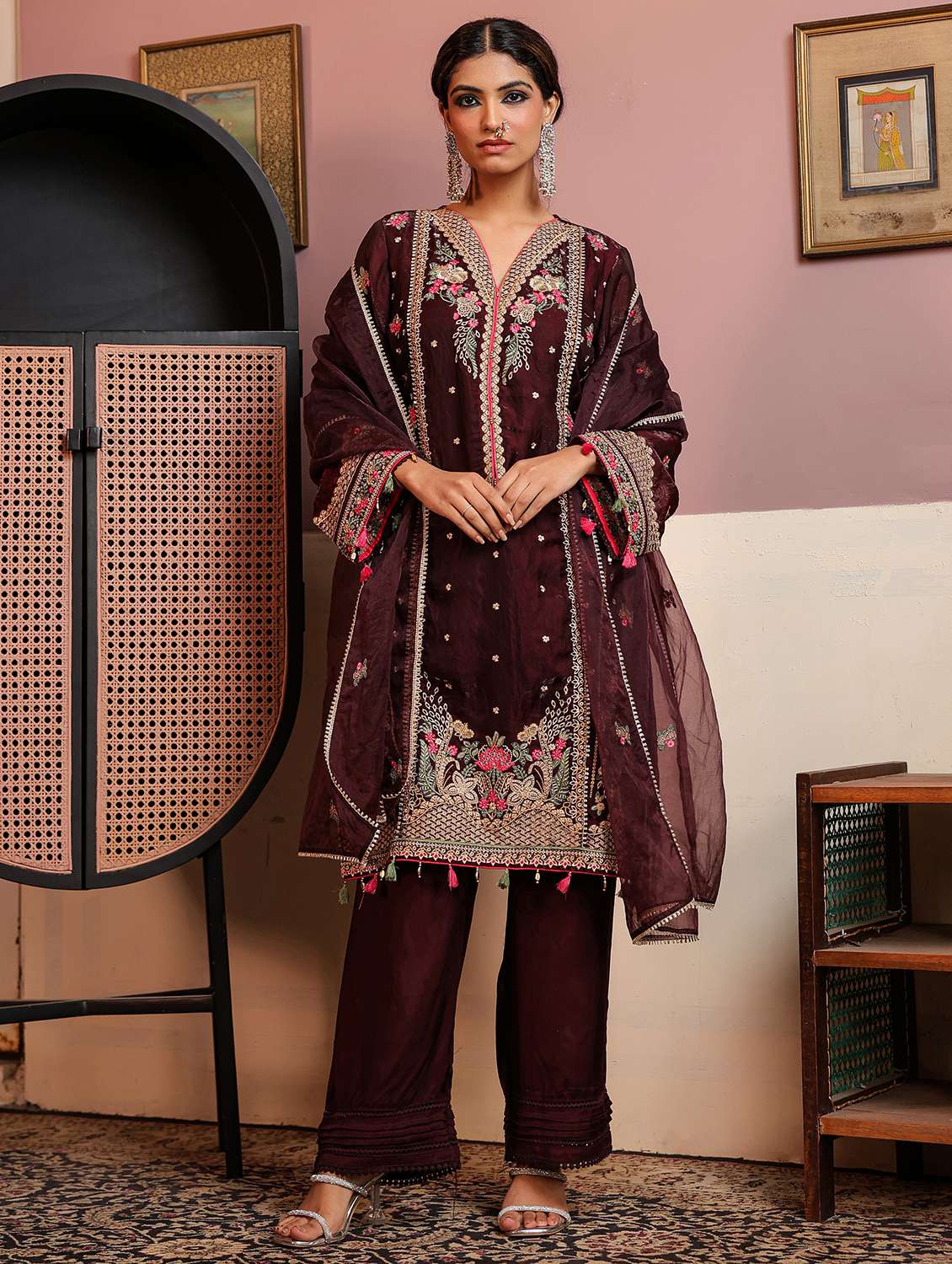 women embroidered long sleeve kurta pant with dupatta set - 22093270 -  Zoom Image - 0