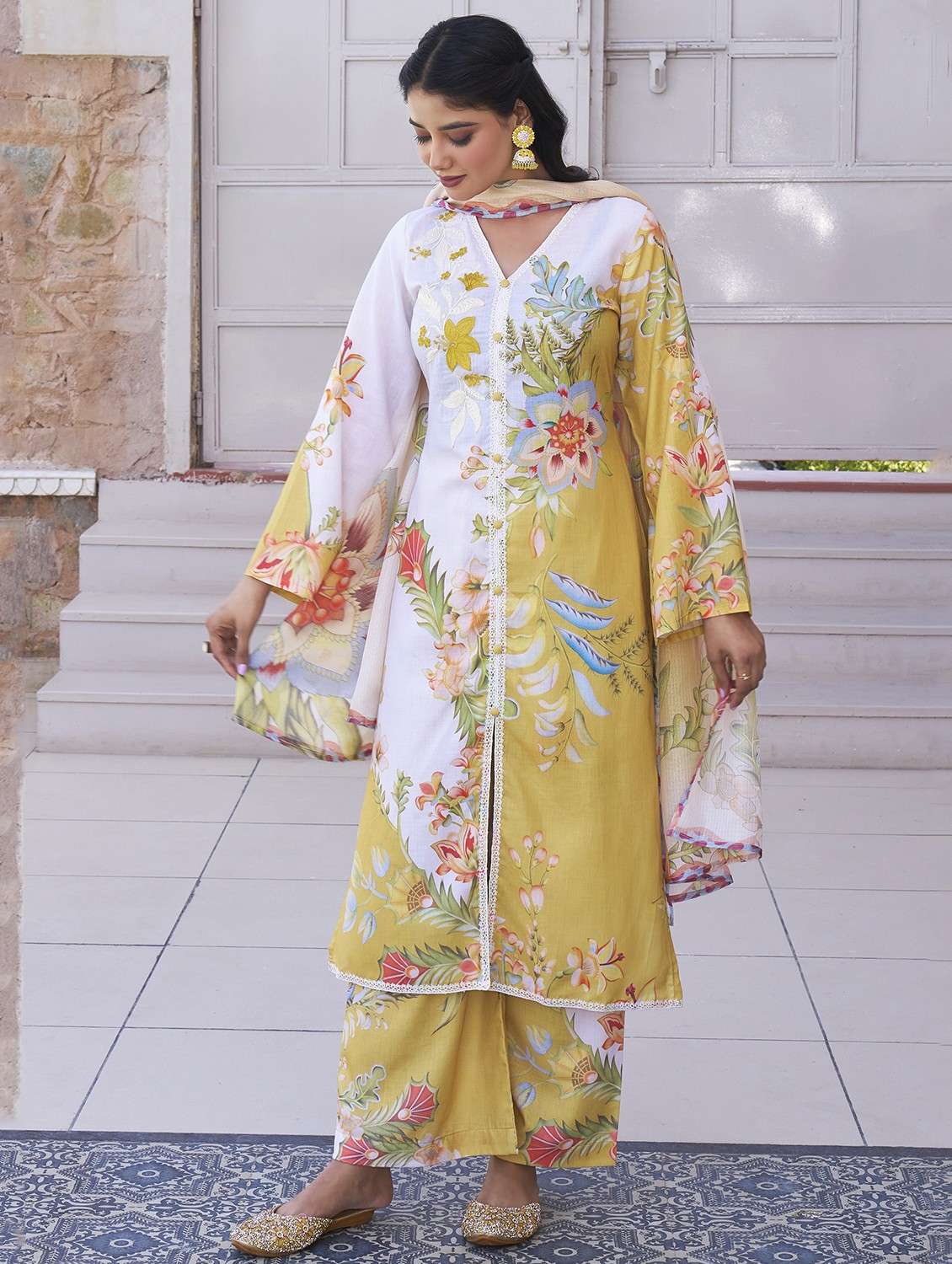 women embroidered long sleeve kurta pant with dupatta set - 22093277 - Standard Image - 5