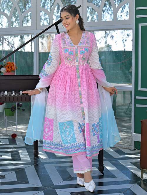 women embroidered three quarter sleeve kurta pant with dupatta set - 22093282 -  Standard Image - 0