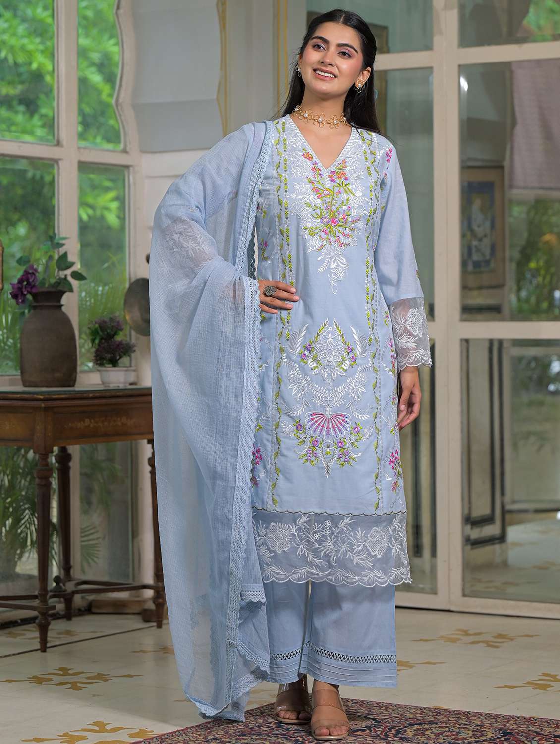 women embroidered long sleeve kurta pant with dupatta set - 22093292 - Zoom Image - 0