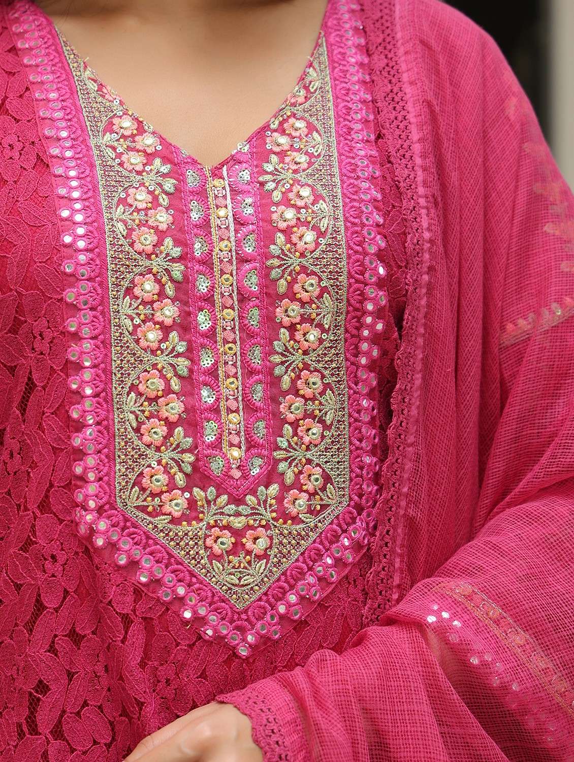 women embroidered long sleeve kurta salwar with dupatta set - 22093301 - Standard Image - 5