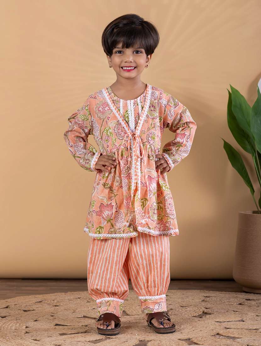 girls printed long sleeve kurta and salwar set 