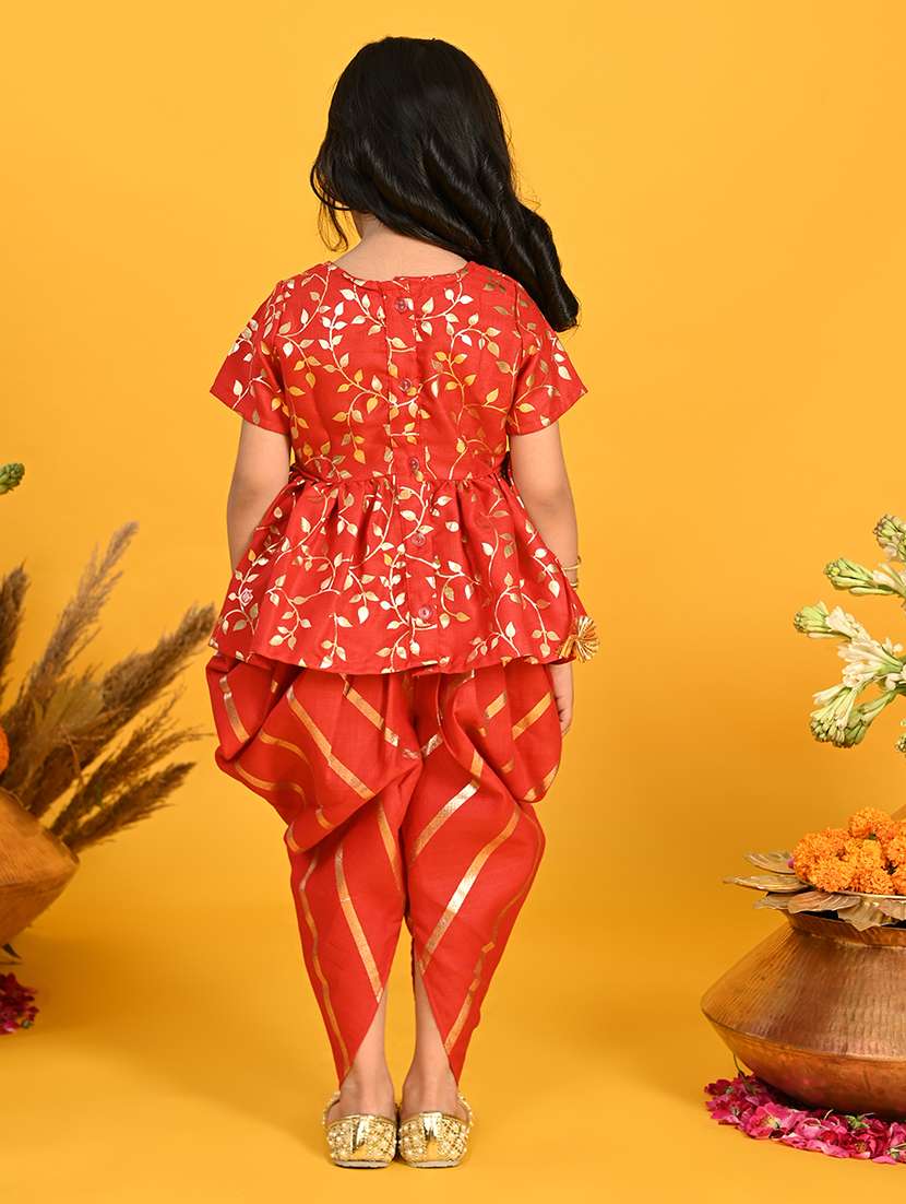 girls foil print kurta and dhoti set - 22093390 - Standard Image - 3