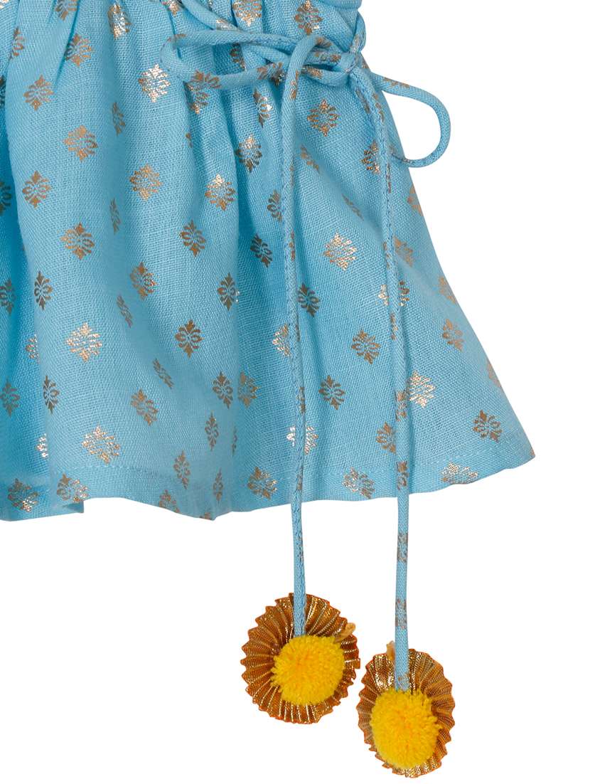 girls foil print kurta and dhoti set - 22093399 - Standard Image - 5