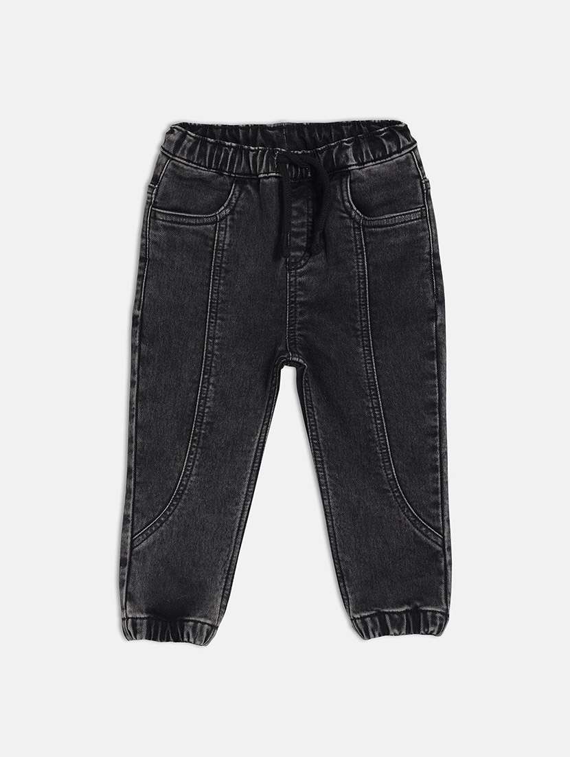 boys solid mid rise denim jogger
