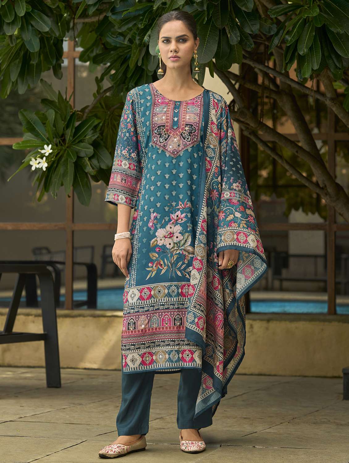 women floral three quarter sleeve kurta pant with dupatta set