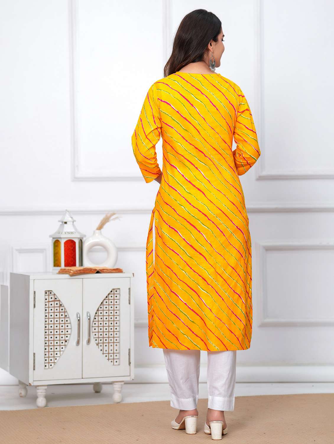 women leheriya three quarter sleeve straight kurta - 22094116 -  Standard Image - 3