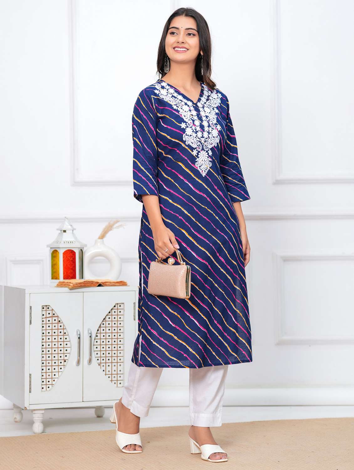 women leheriya three quarter sleeve straight kurta - 22094120 -  Standard Image - 3