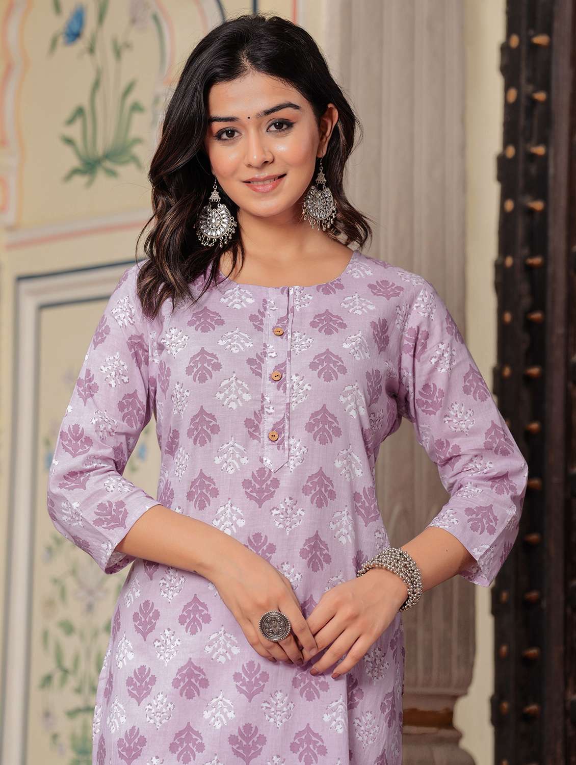 Women Printed Three Quarter Sleeve Straight Kurta - 22094139 -  Standard Image - 3