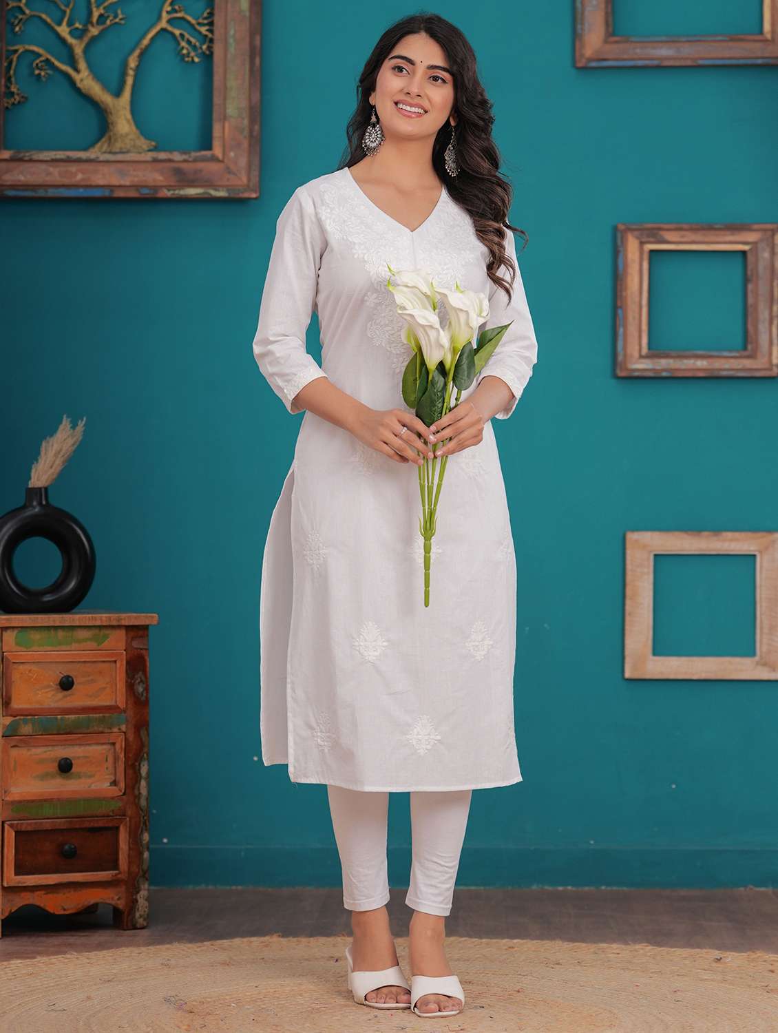 women solid with work three quarter sleeve straight kurta
