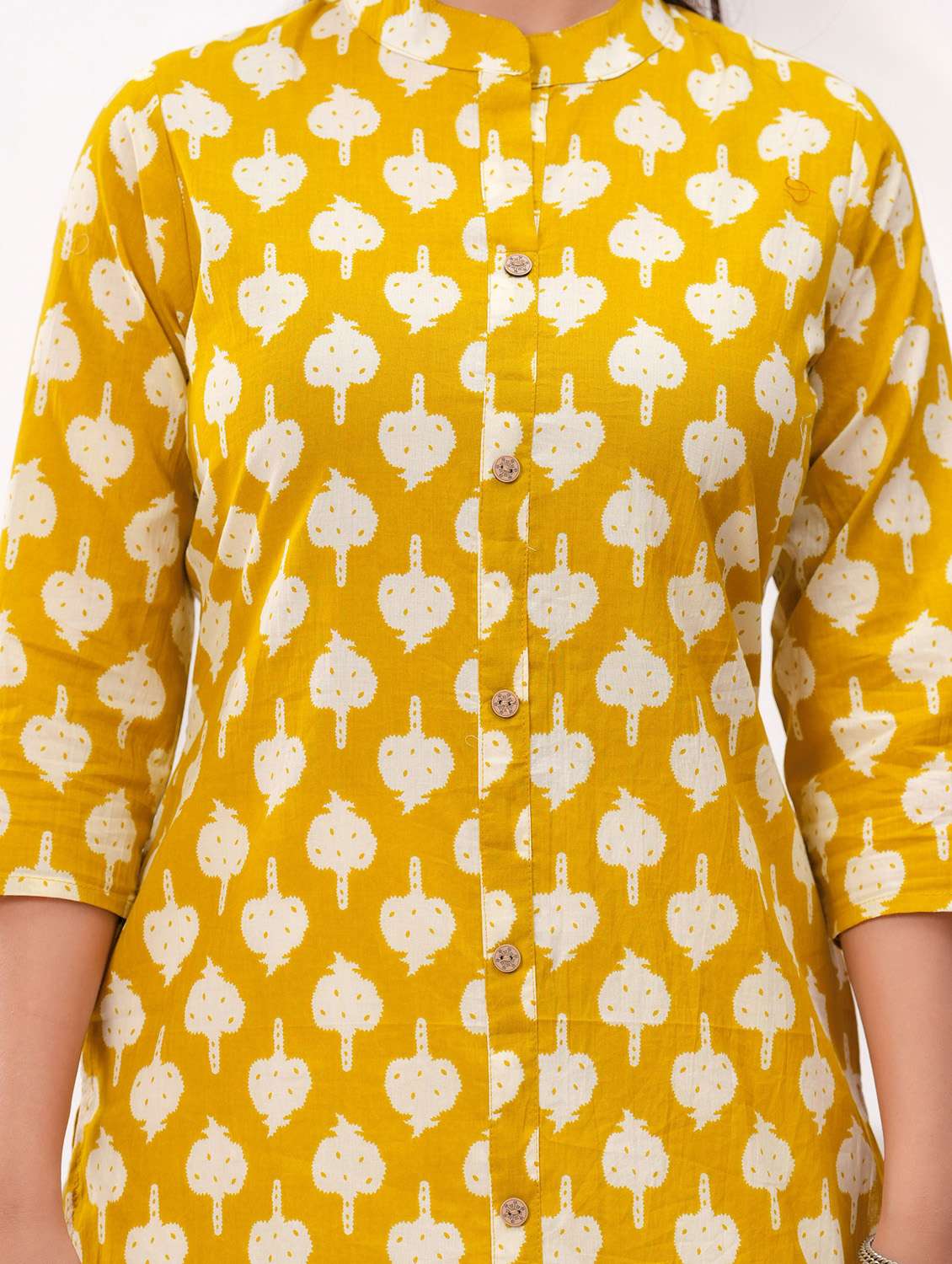 women printed three quarter sleeve straight kurta - 22094150 -  Standard Image - 5