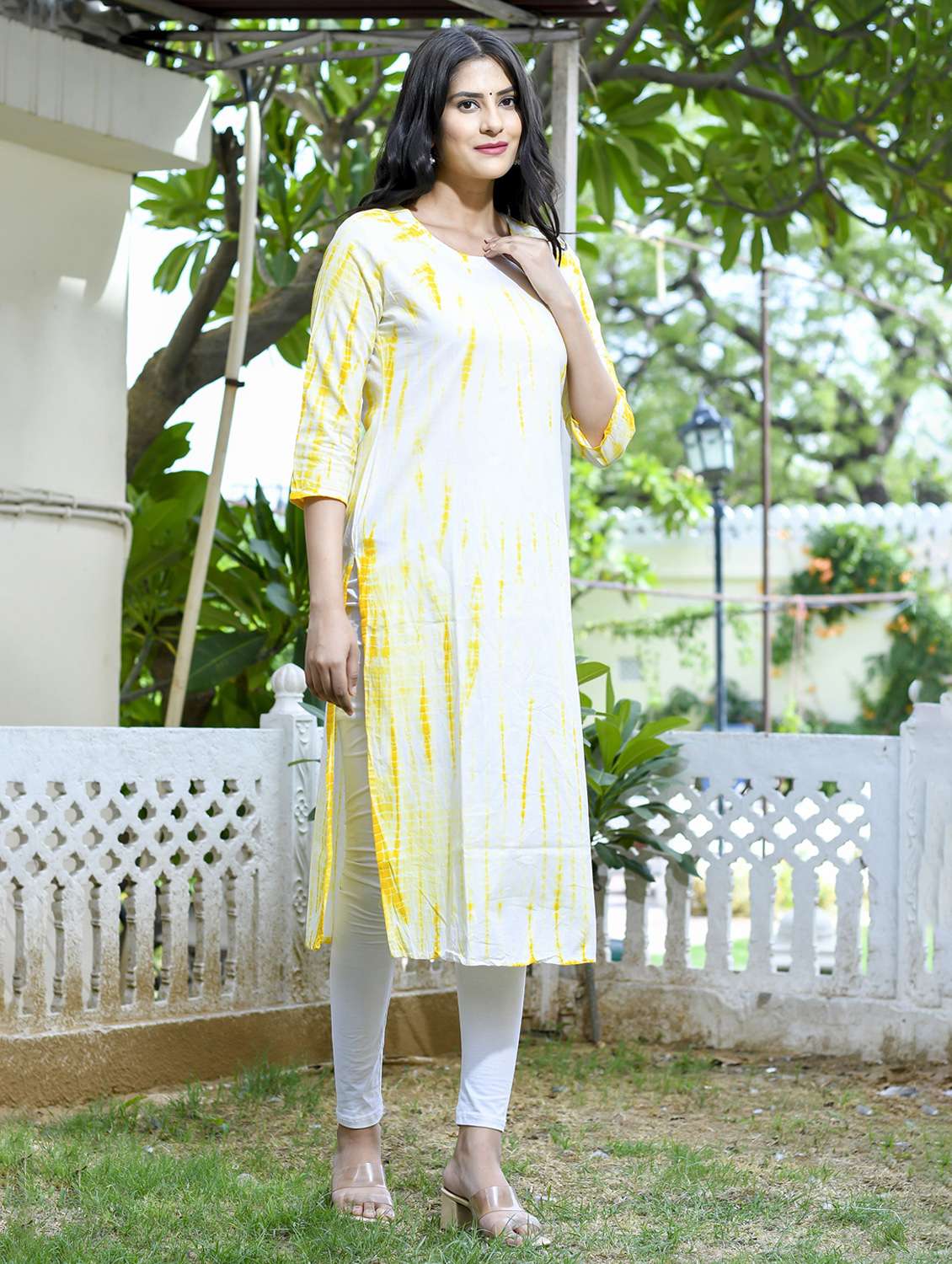 women tie & dye printed three quarter sleeve straight kurta