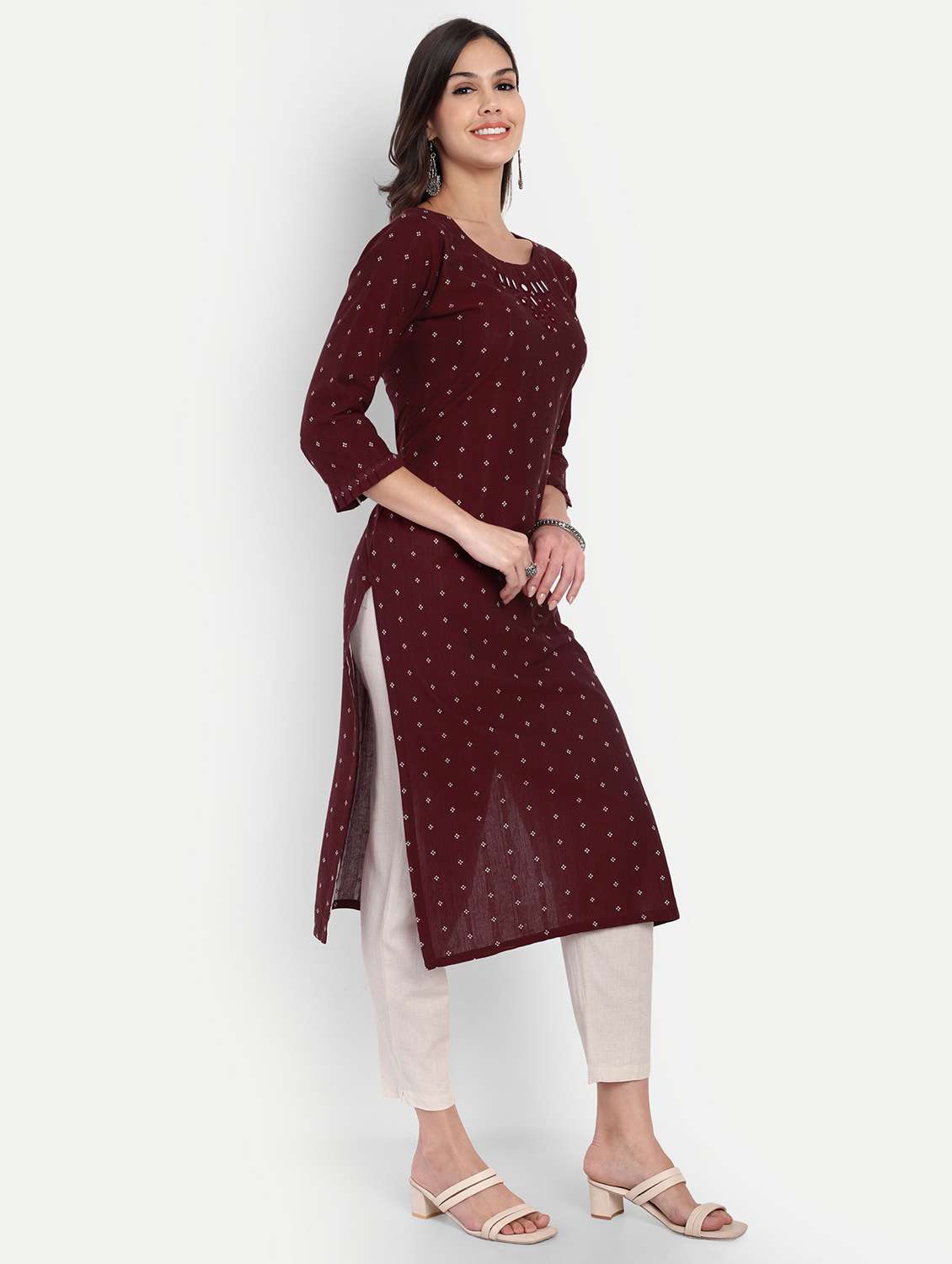 women self design three quarter sleeve straight kurta - 22094213 - Standard Image - 3