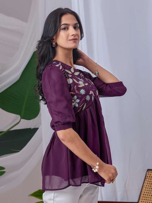women embroidered v neck ethnic top - 22100802 -  Standard Image - 0