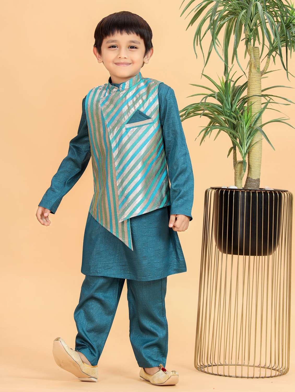 boys long sleeve kurta pyjama with jacket set - 22100907 -  Zoom Image - 0