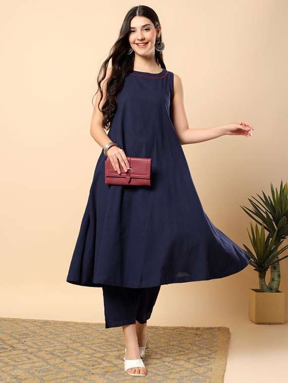 women solid round neck kurta pant set