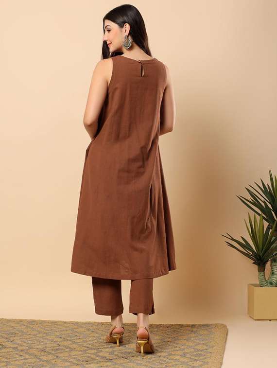 women solid round neck kurta pant set - 22100970 -  Standard Image - 3