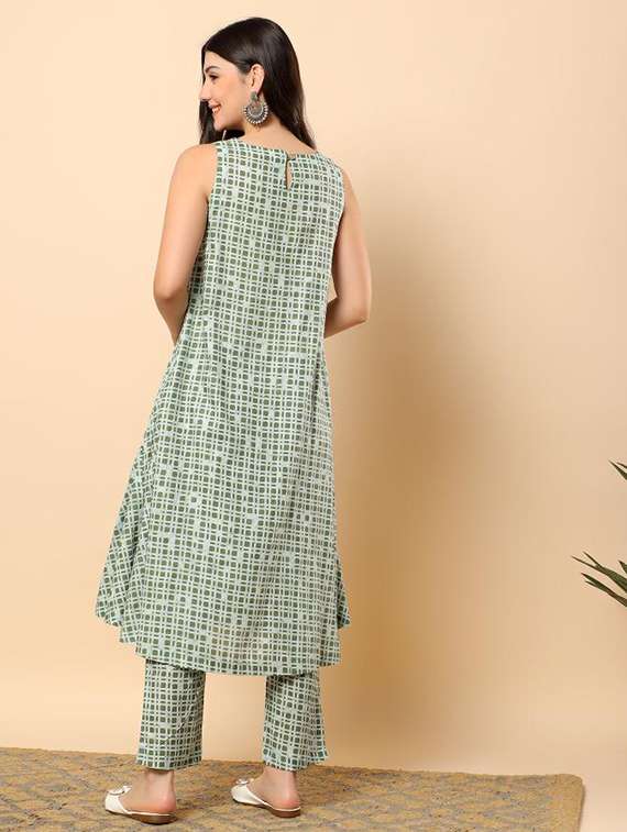 women printed round neck kurta pant set - 22100971 - Standard Image - 3