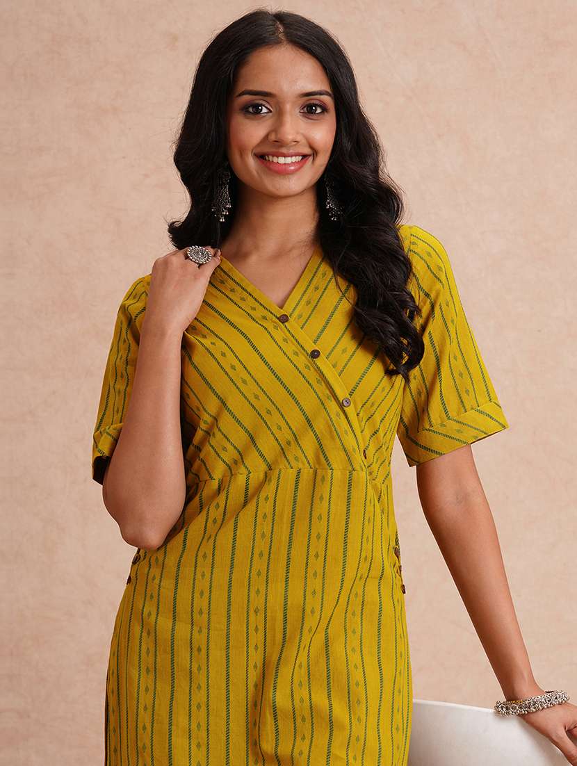 women striped v neck kurta palazzo set - 22101766 -  Standard Image - 3