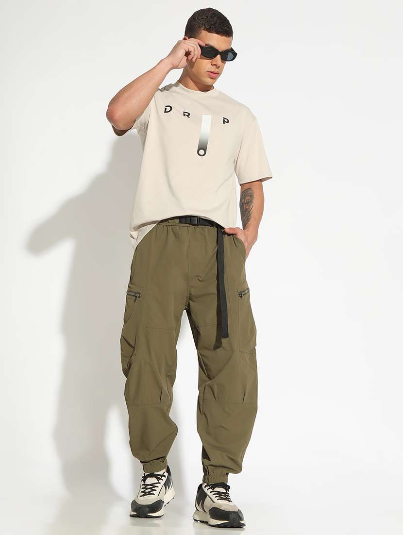 men solid low rise loose fit cargo - 22102181 -  Standard Image - 5