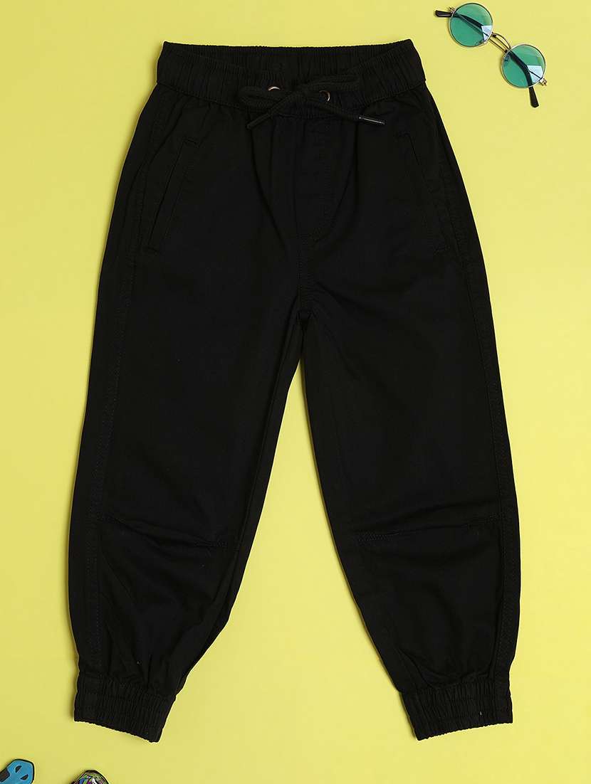 boys solid mid rise jogger