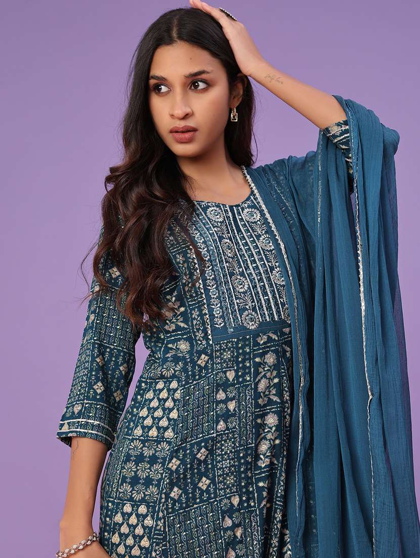 women printed three quarter sleeve kurta pant with dupatta set - 22103128 -  Standard Image - 3