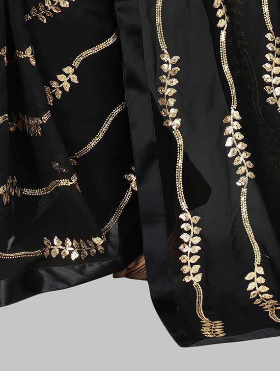 women solid with work embellished saree with blouse - 22103227 - Standard Image - 5