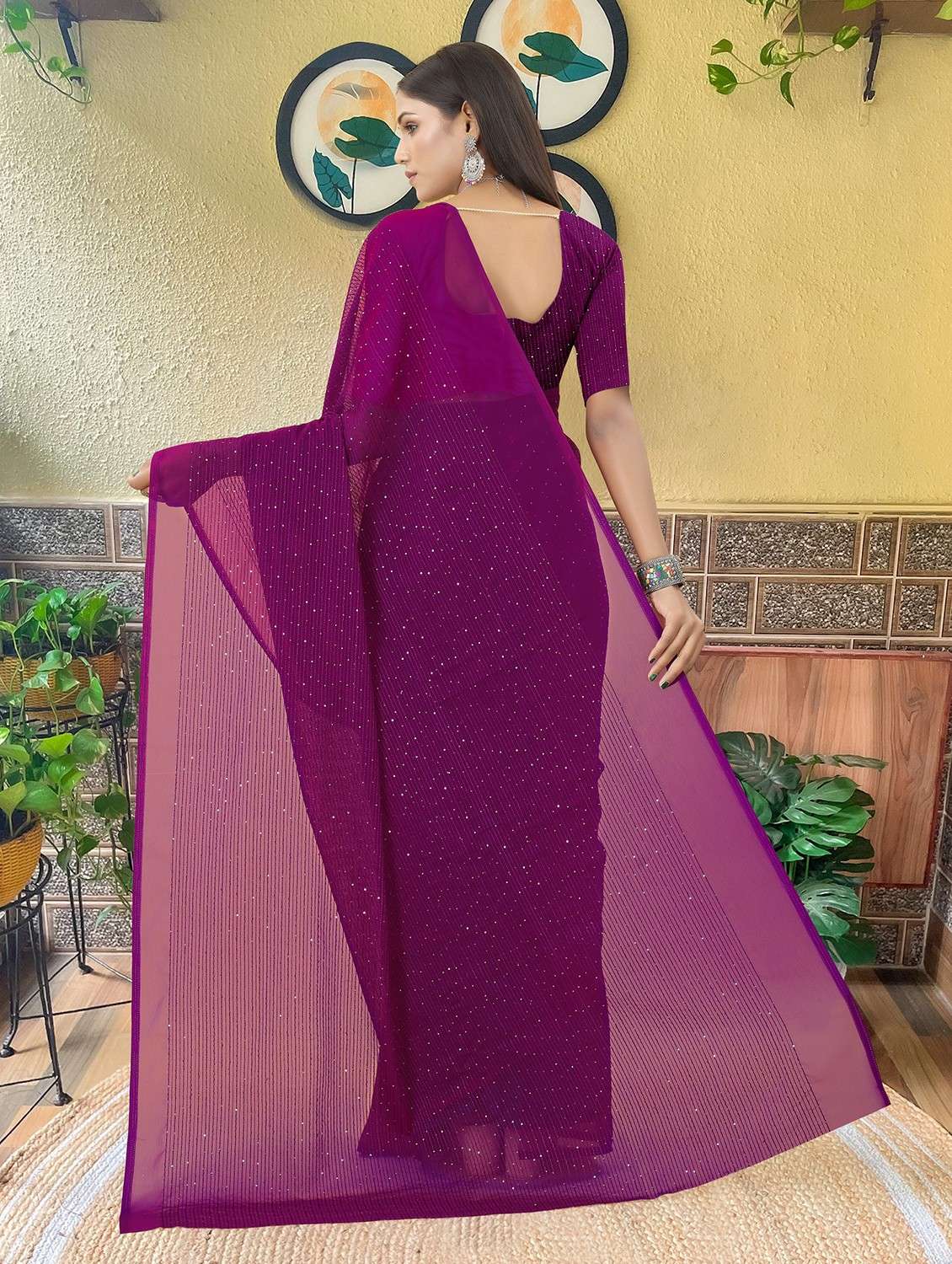 women solid with work embellished saree with blouse - 22103278 - Standard Image - 3