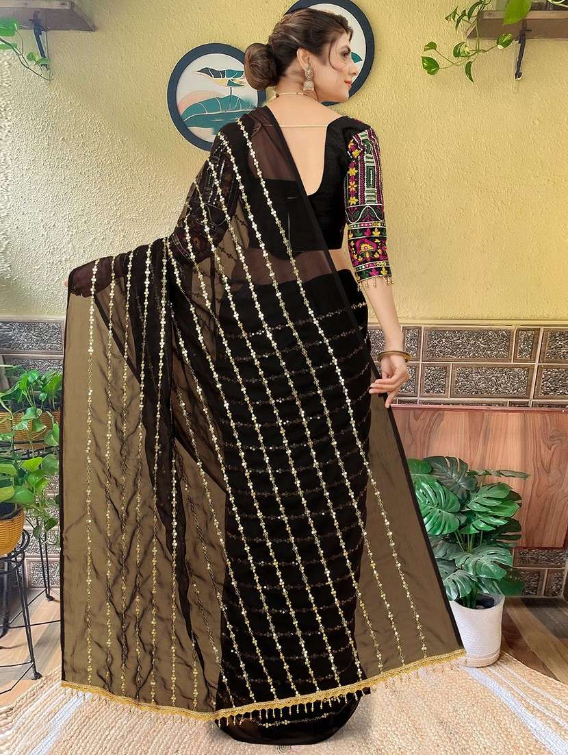 women solid with work embellished saree with blouse - 22103279 - Standard Image - 3