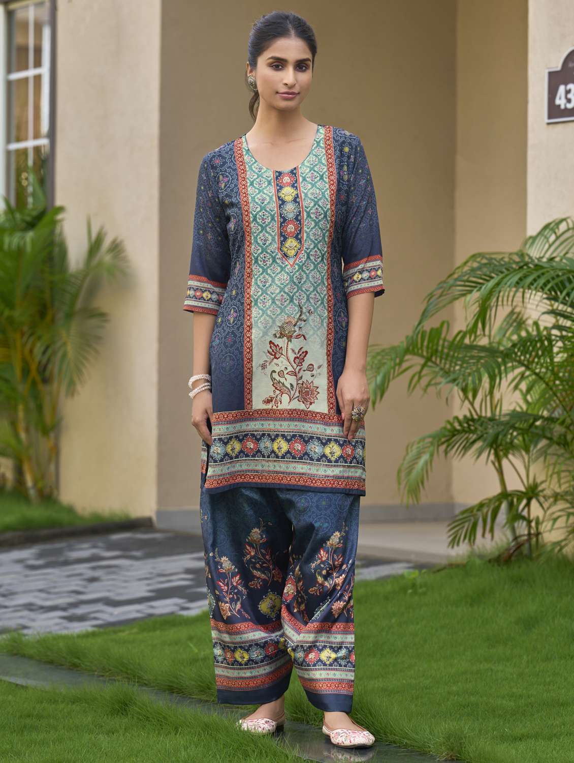women printed three quarter sleeve ethnic co-ord set - 22103957 - Zoom Image - 0