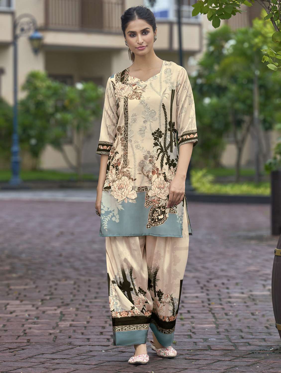 women printed three quarter sleeve ethnic co-ord set - 22103959 - Zoom Image - 0