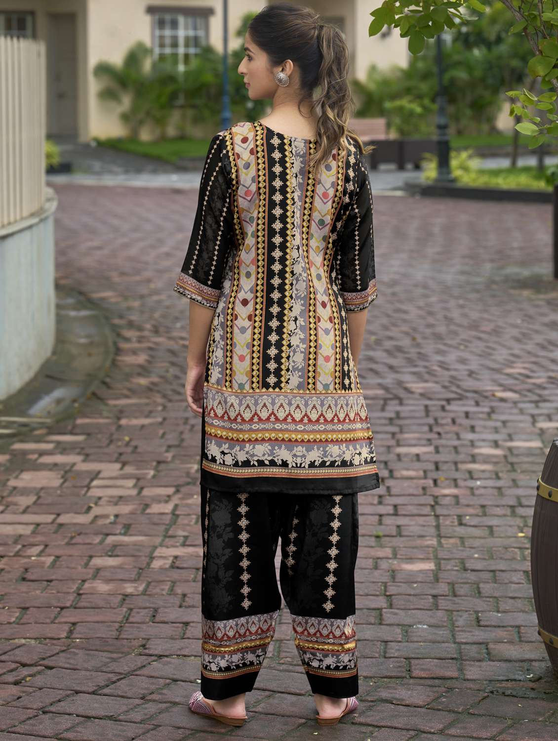 women printed three quarter sleeve ethnic co-ord set - 22103960 - Standard Image - 3