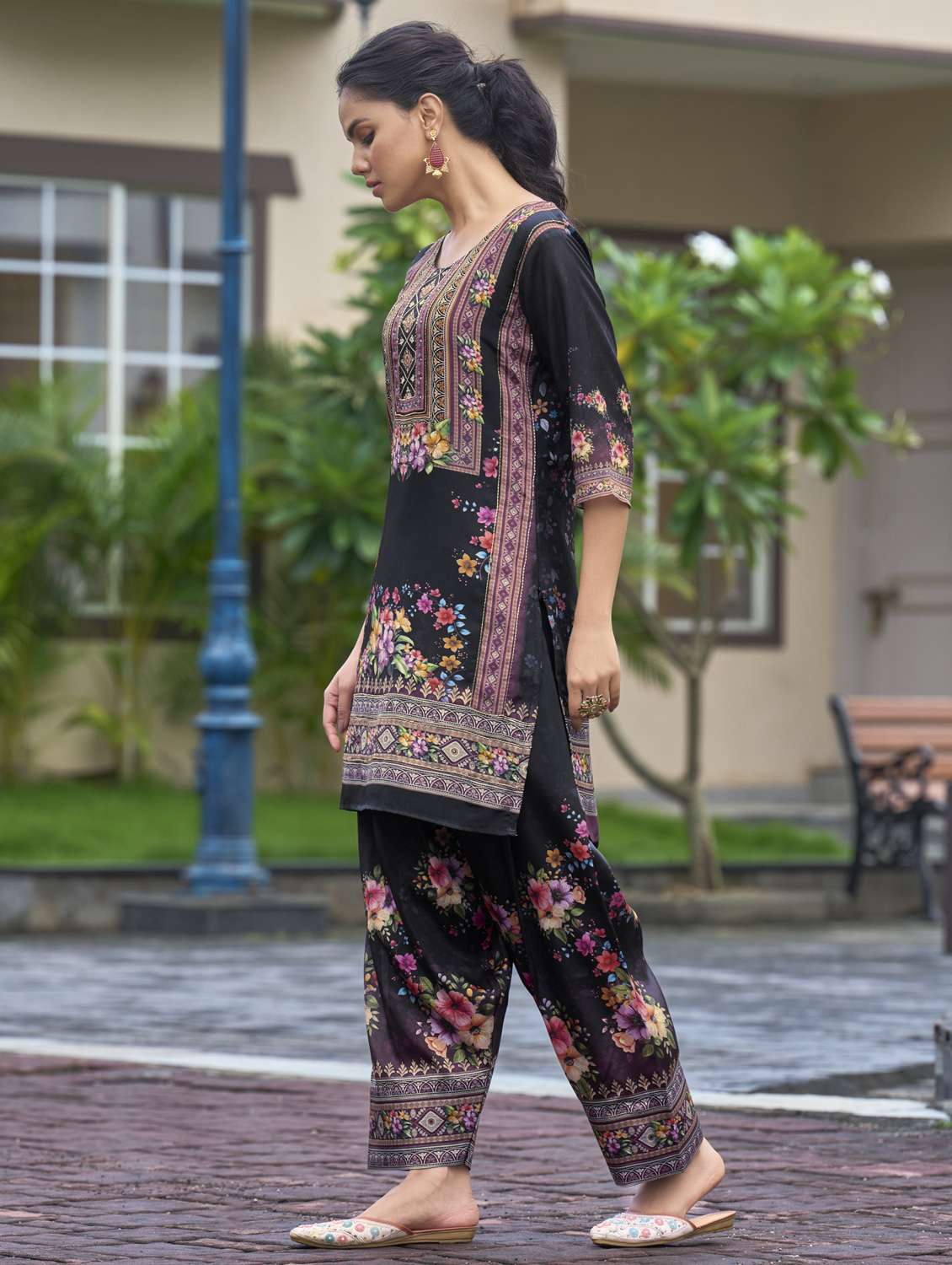 women printed three quarter sleeve ethnic co-ord set - 22103961 - Standard Image - 3