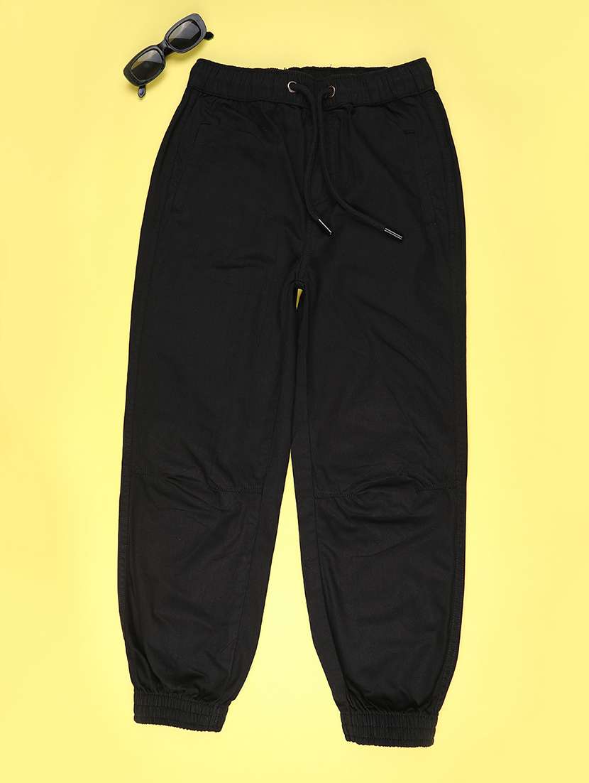 boys solid mid rise jogger