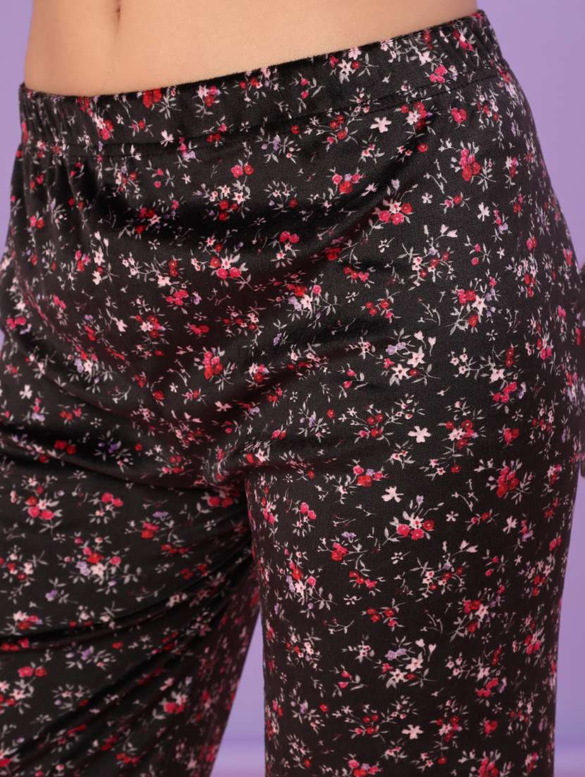 Women Floral Printed Ankle Length Woolen Leggings - 22105417 -  Standard Image - 5