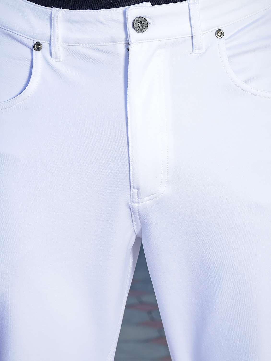 men solid mid rise flat front casual trouser - 22105485 - Standard Image - 5