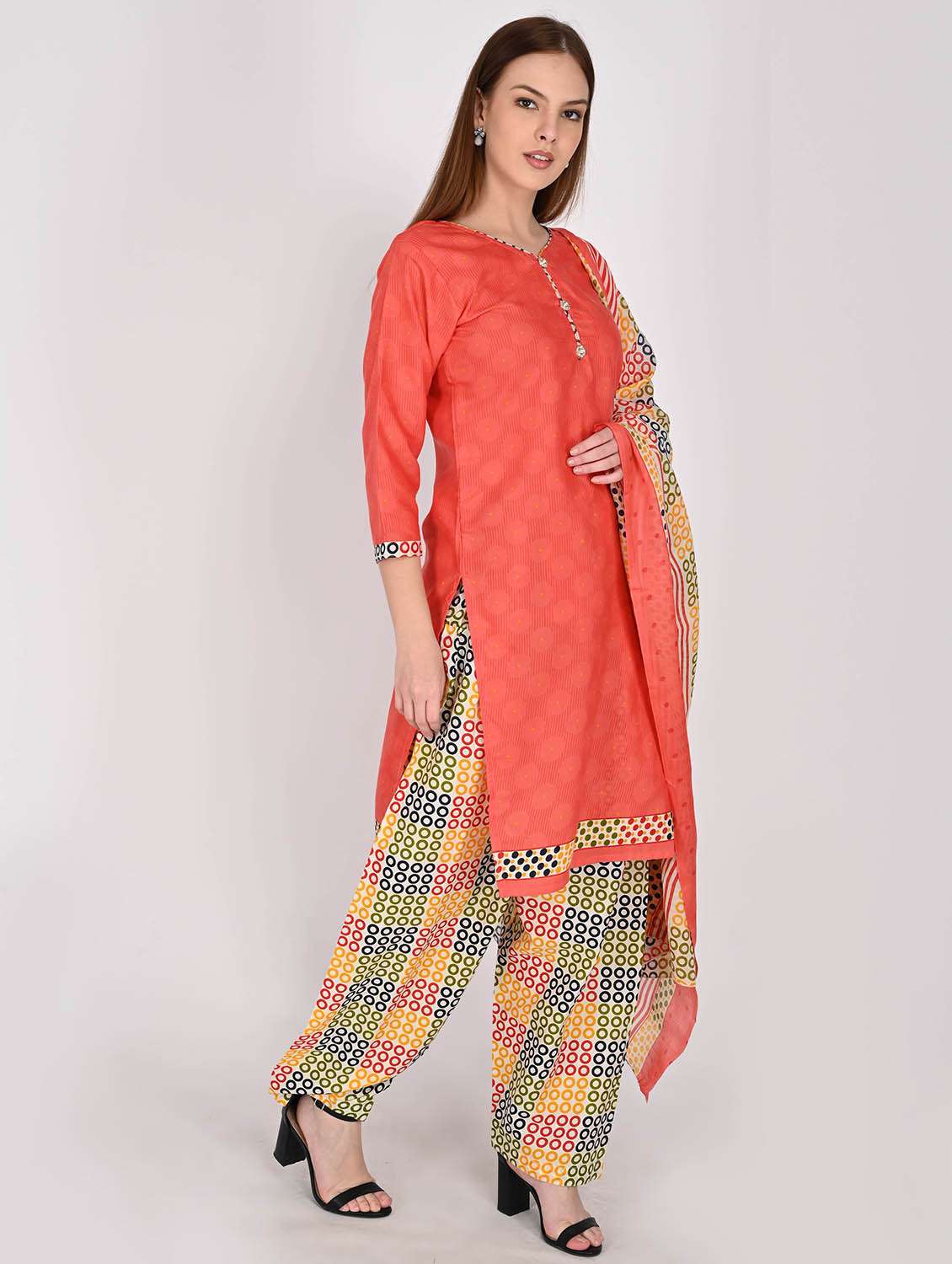 women printed three quarter sleeve kurta salwar with dupatta set - 22105879 - Standard Image - 3