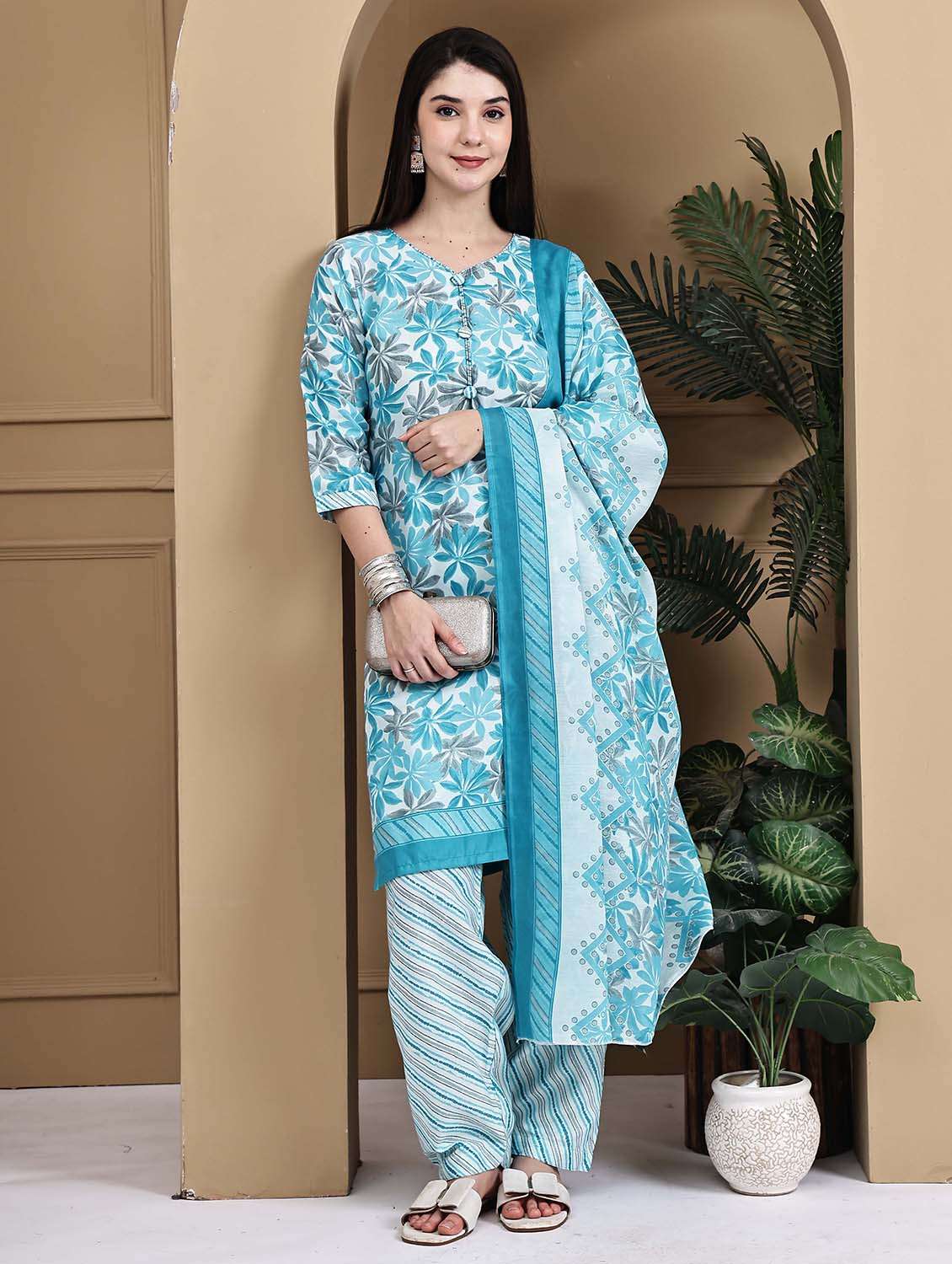 women printed three quarter sleeve kurta salwar with dupatta set