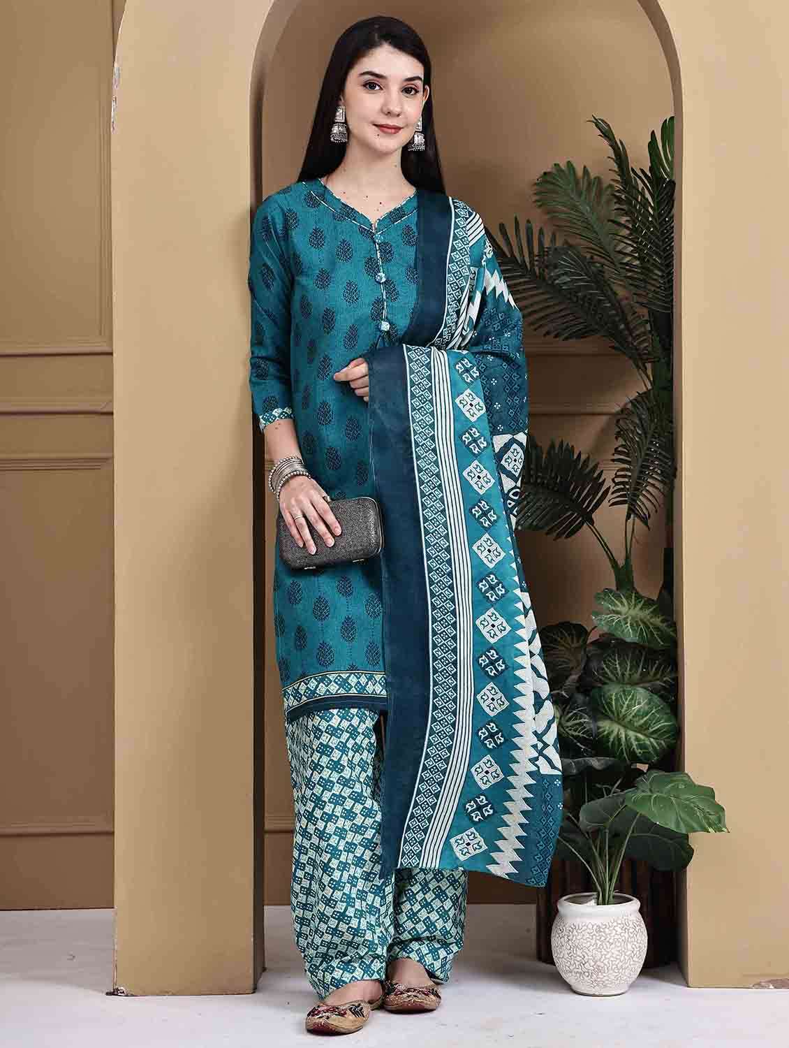 women printed three quarter sleeve kurta salwar with dupatta set